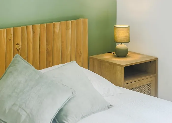 3 - Parking - Clim - Moins De 800m De La * Saint-Raphaël